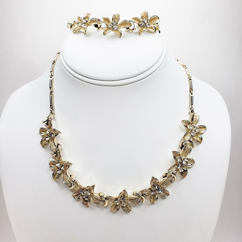 Coro Jewelry Set Gold Tone Rhinestone OS Gold Vintage Star Flower Starburst